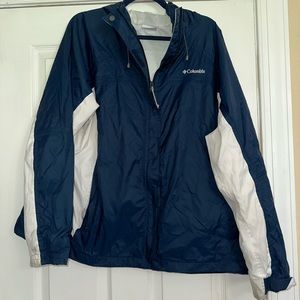 Women’s Columbia Omni-tech rain jacket size 2x